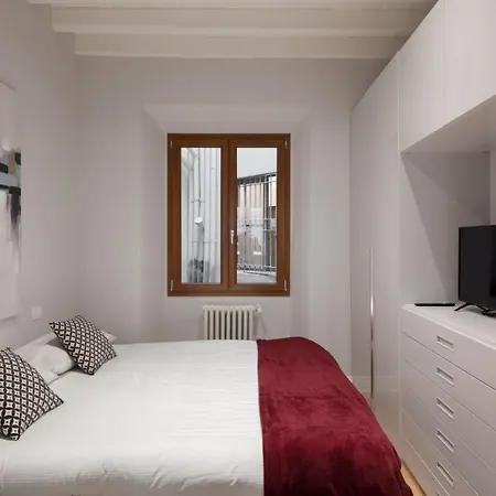 Florence- The Wizard's House 3bd